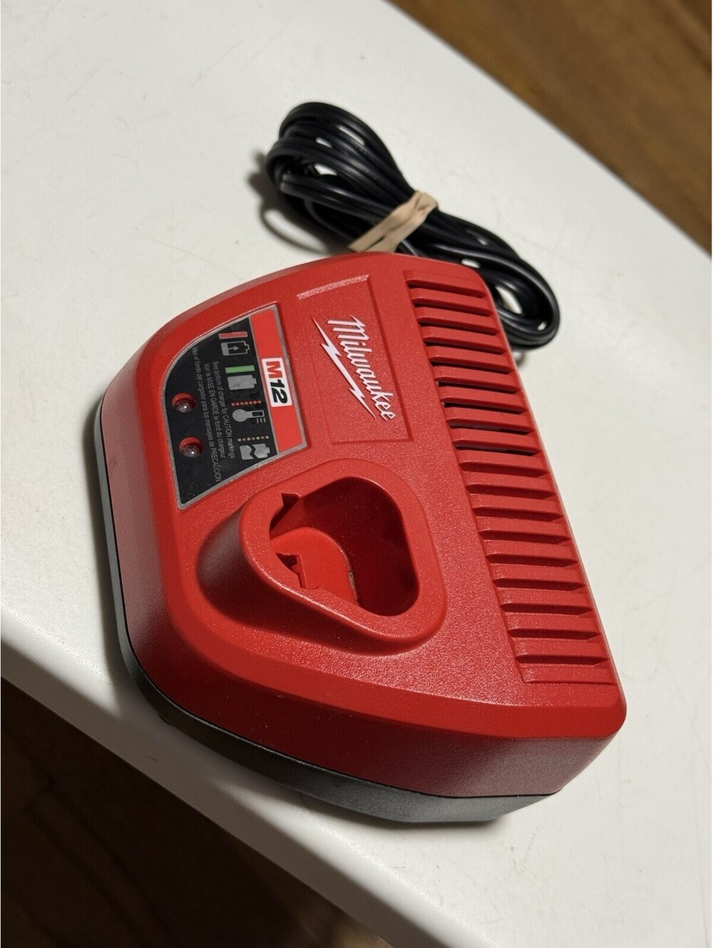 Milwaukee 48-59-2401 12V M12 Lithium-Ion Charger